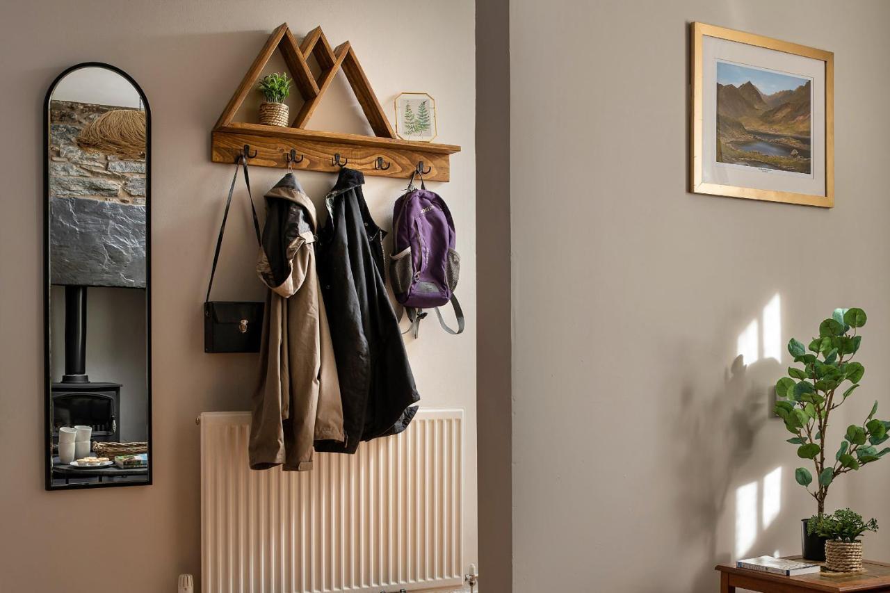 Finest Retreats - Bwthyn Llechi, Slate Cottage Blaenau Ffestiniog Bagian luar foto