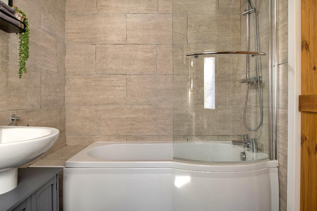 Finest Retreats - Bwthyn Llechi, Slate Cottage Blaenau Ffestiniog Bagian luar foto